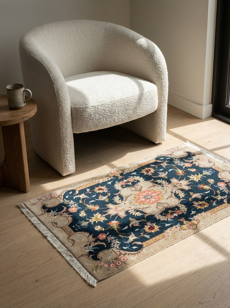 Tabriz 50 Raj — Hand-knotted, 62x103 cm, Blue, 100% Virgin Wool | Detail view