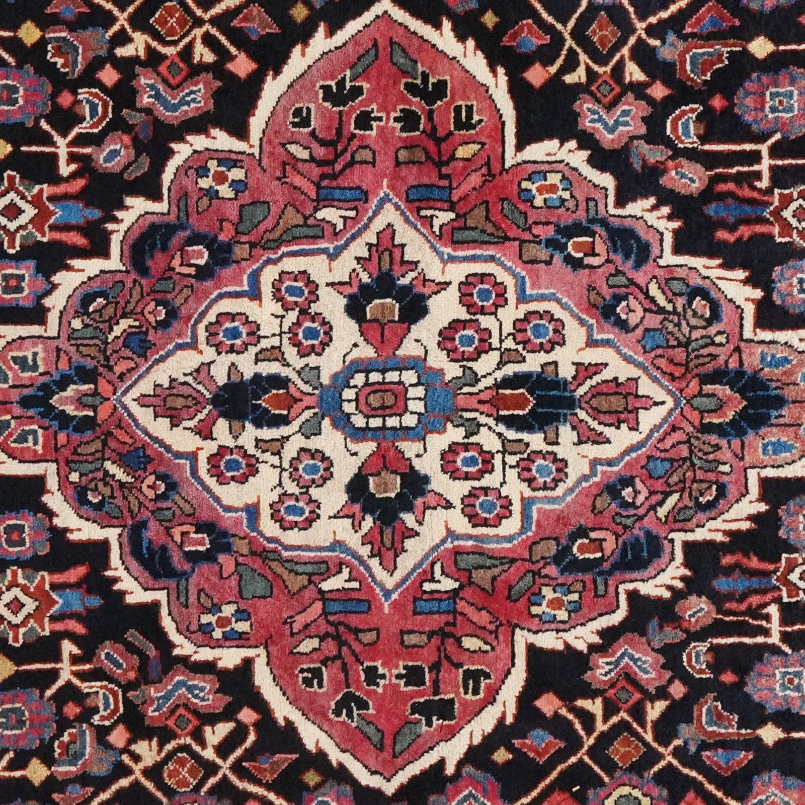 Malayer — Hand-knotted, 124x207 cm, Blue, 100% Virgin Wool | View 4