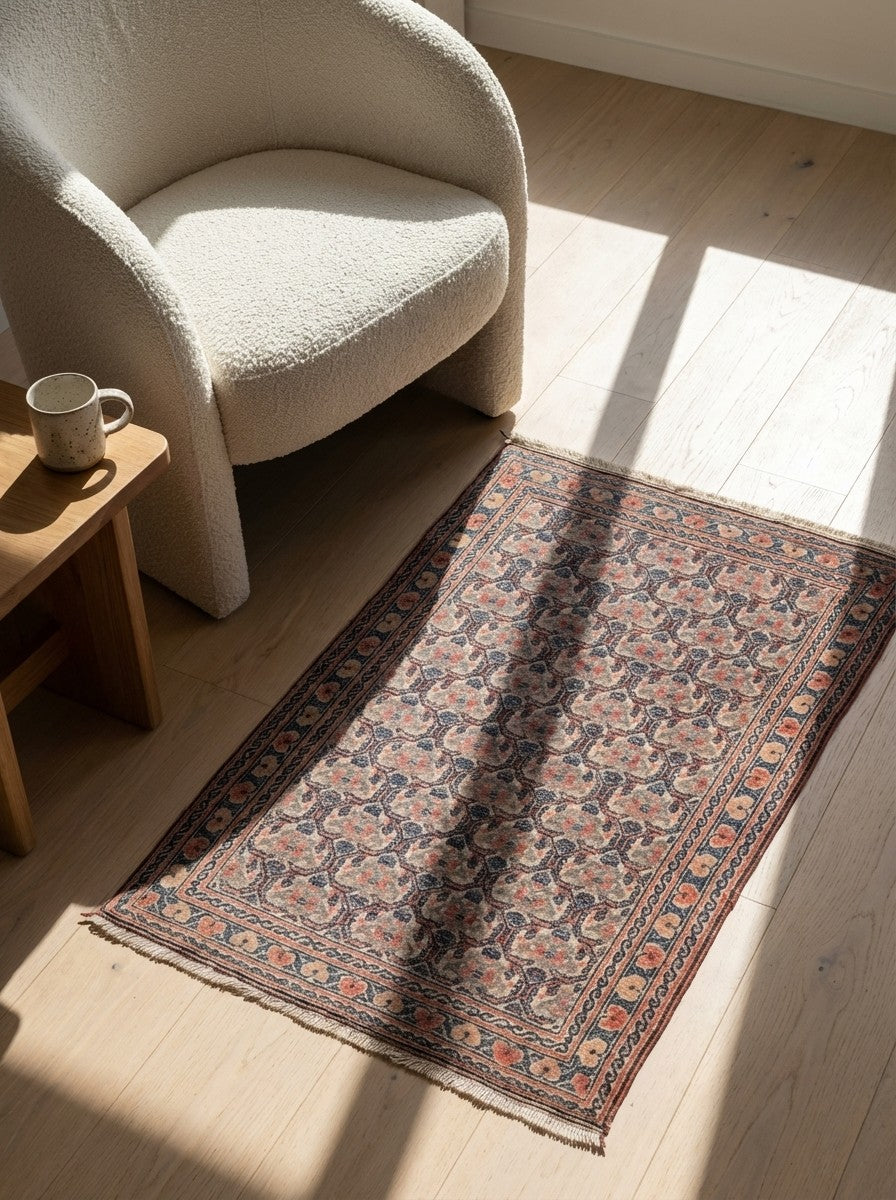 Tabriz Antique — Hand-knotted, 62x86 cm, Beige, 100% Virgin Wool | Detail view