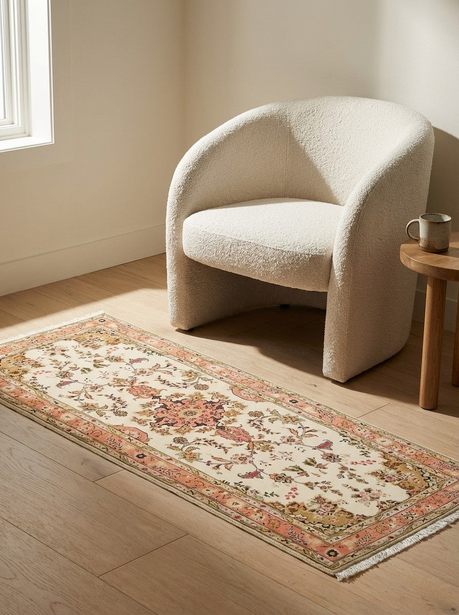 Tabriz 50 Raj — Hand-knotted, 85x201 cm, Beige, 100% Virgin Wool | Detail view