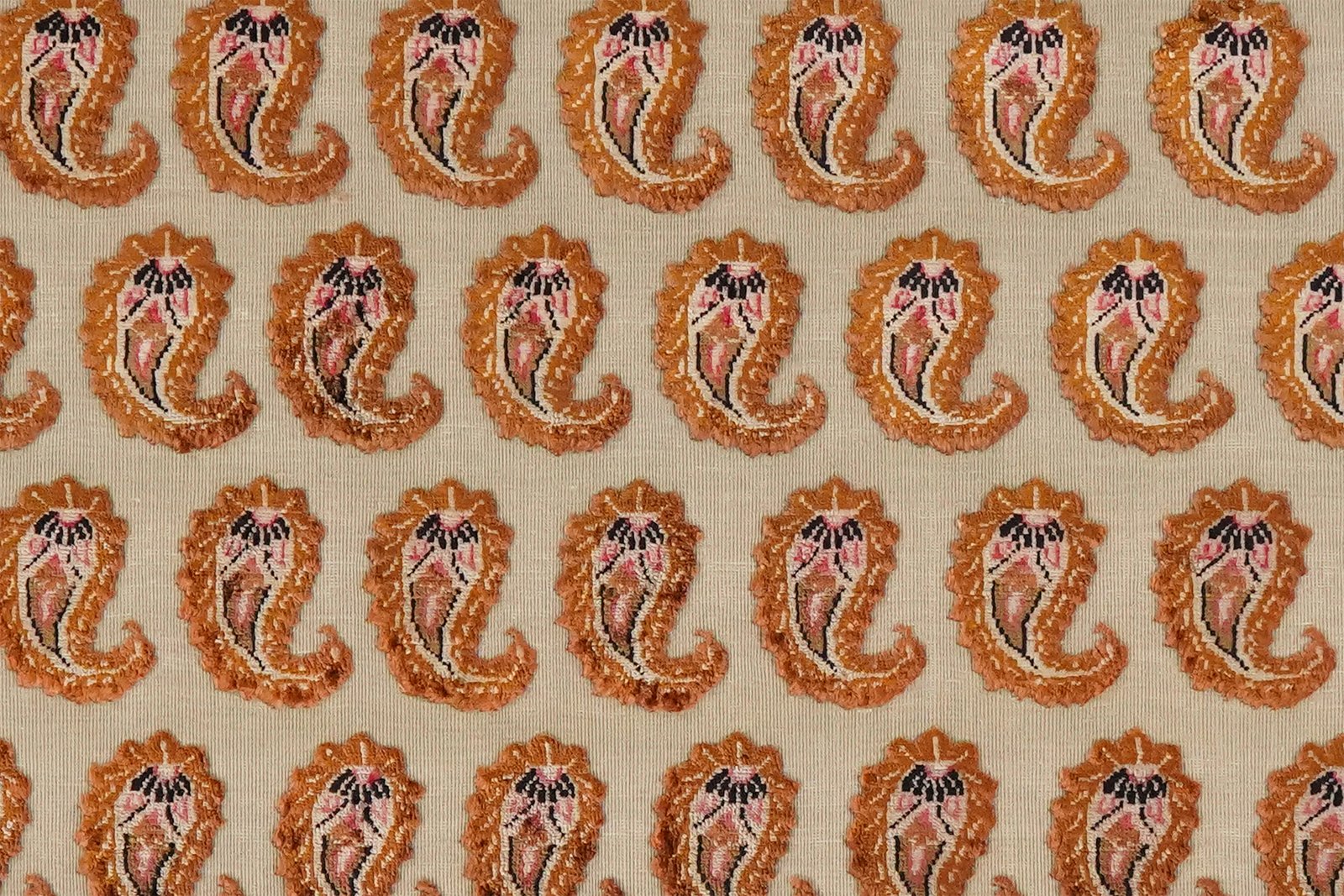 Kashan — Hand-knotted, 100x57 cm, Beige, 100% Virgin Wool | View 4
