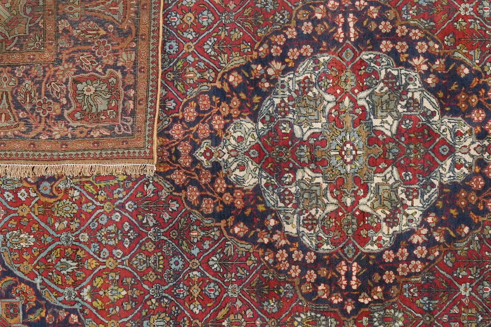 Kashan — Hand-knotted, 127x195 cm, Red, 100% Virgin Wool | View 5
