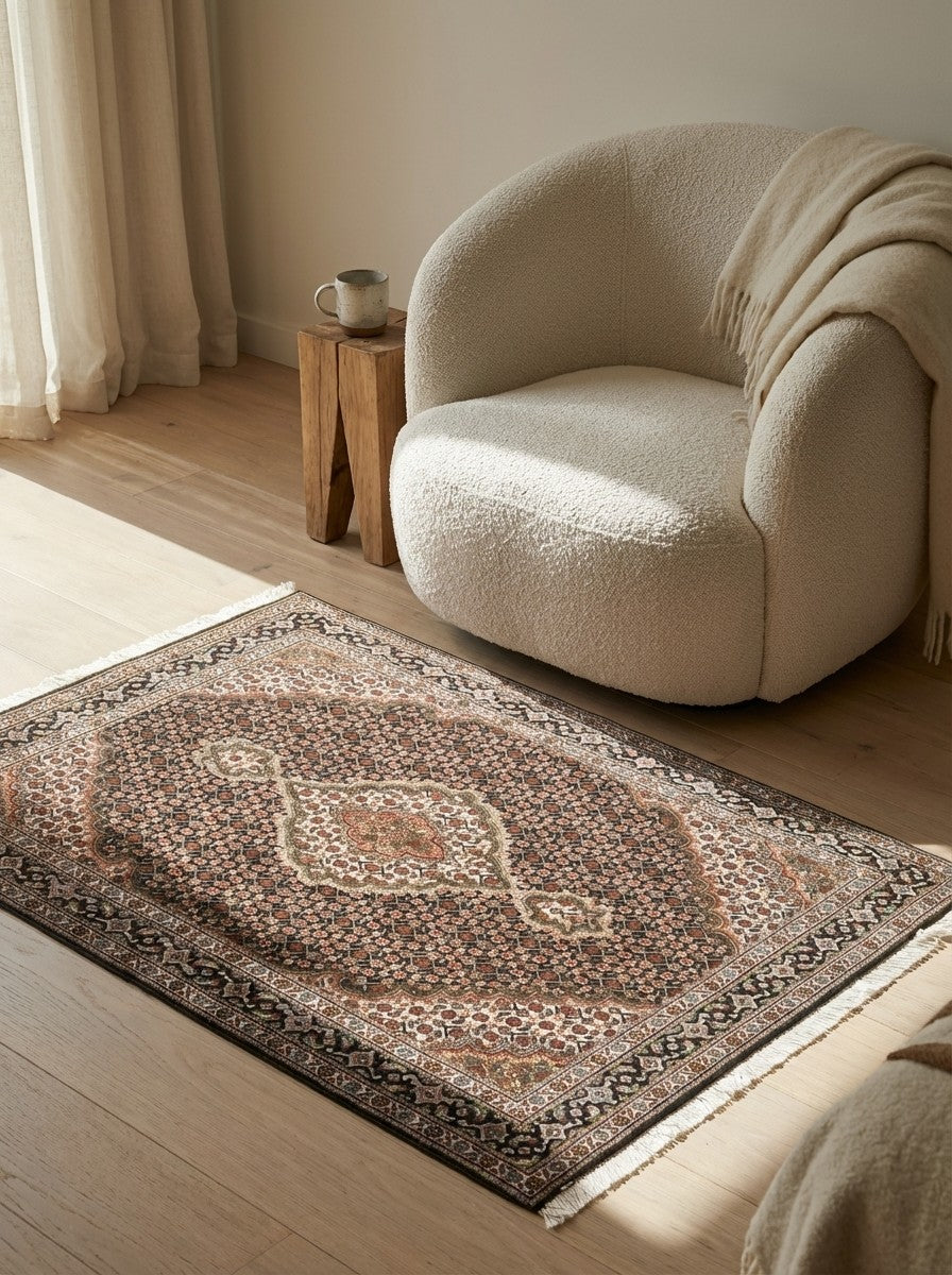 Tabriz 40 Raj — Hand-knotted, 105x154 cm, Blue, 100% Virgin Wool | Detail view
