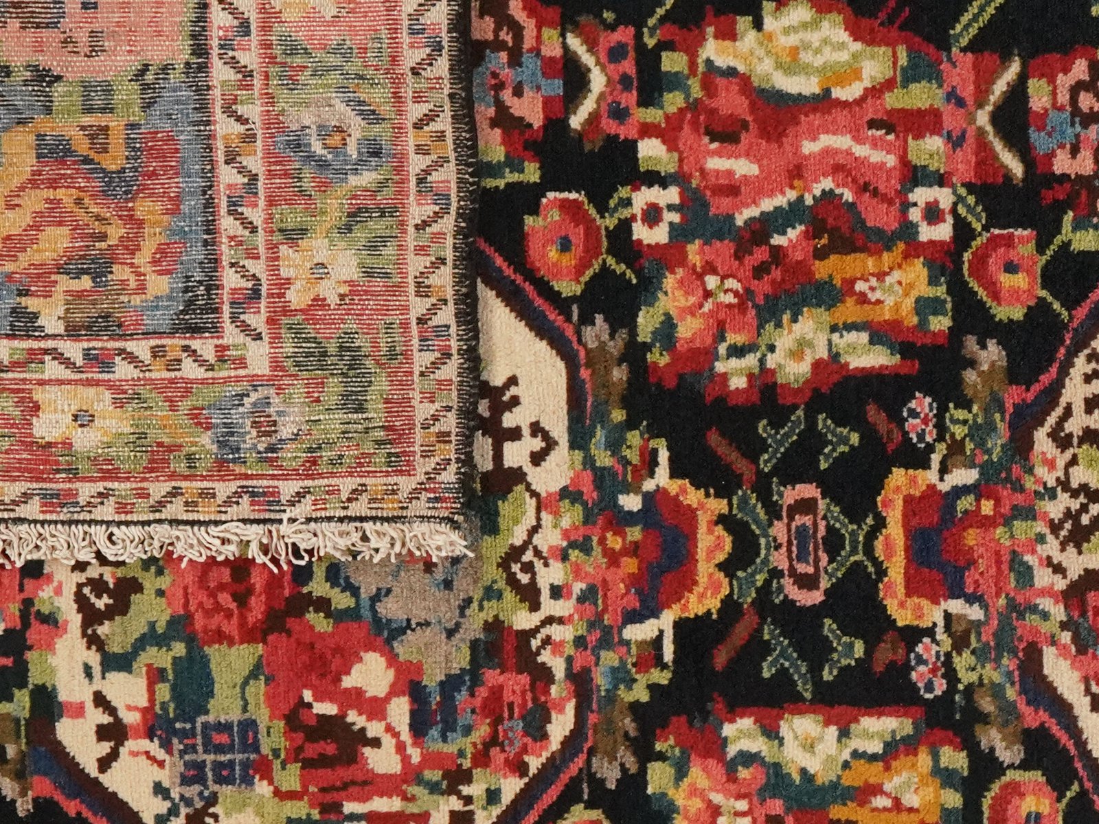 Bakhtiar — Hand-knotted, 145x198 cm, Blue, 100% Virgin Wool | View 5