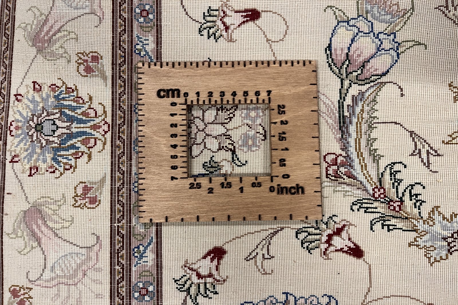 Tabriz 50 Raj — Hand-knotted, 99x151 cm, Beige, 90% Schurwolle, 10% Seide | View 11