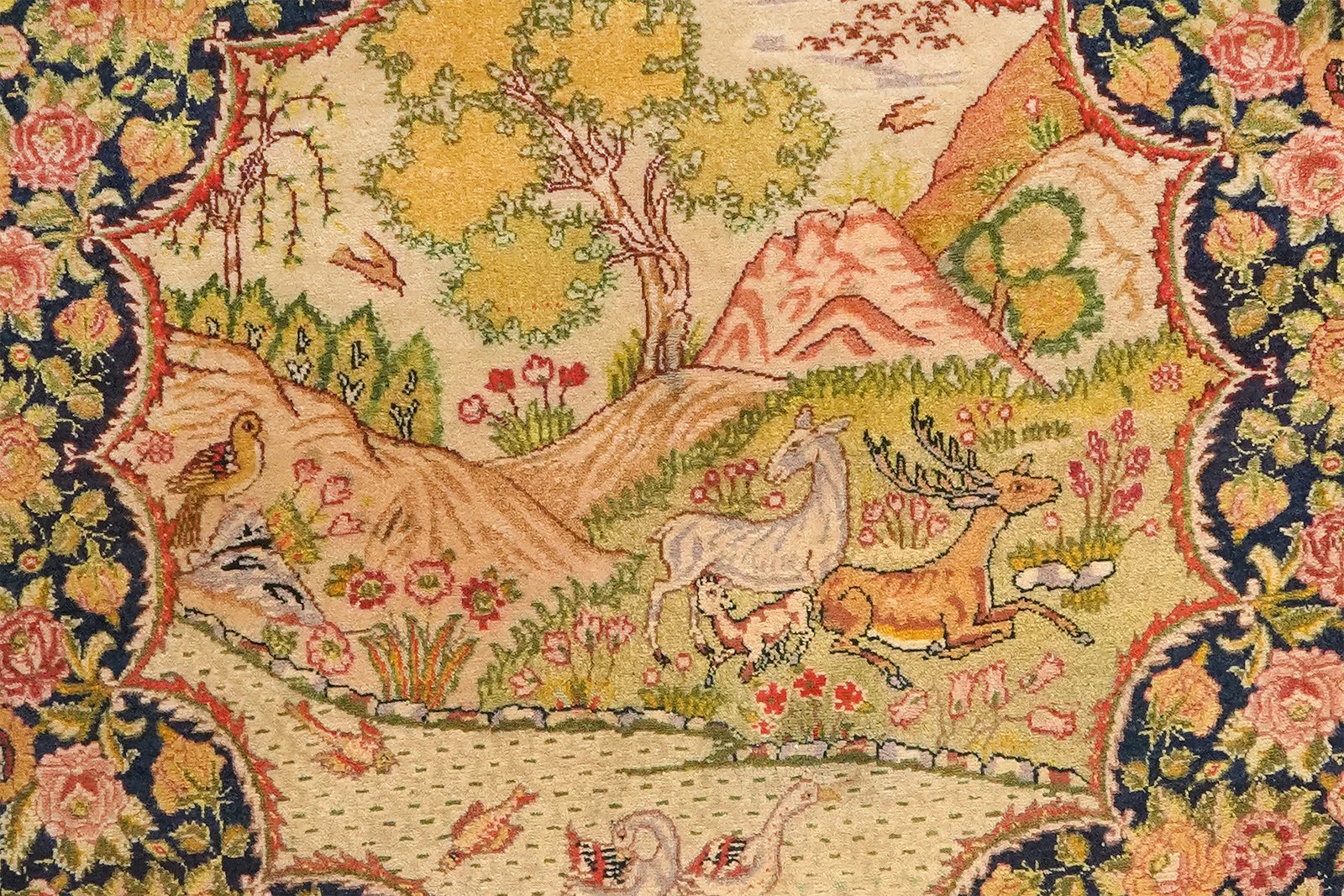 Tabriz Round — Hand-knotted, 100x100 cm, Beige, 100% Virgin Wool | View 4
