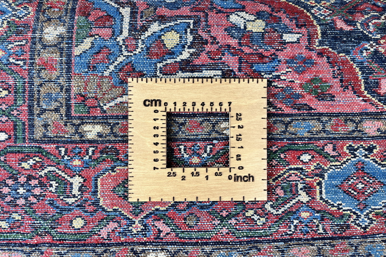 Koutabad — Handgefertigt, 207x147 cm, Rot, 100% Virgin Wool | View 8