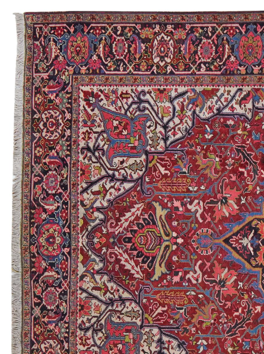 Heriz — Hand-knotted, 293x385 cm, Red, 100% Virgin Wool | View 3
