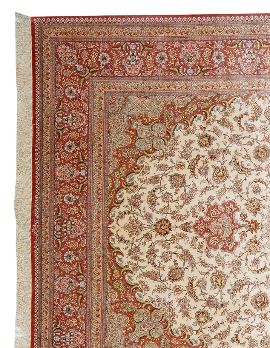 Ghoum Seide — Hand-knotted, 198x305 cm, Beige, 100% Silk | View 3