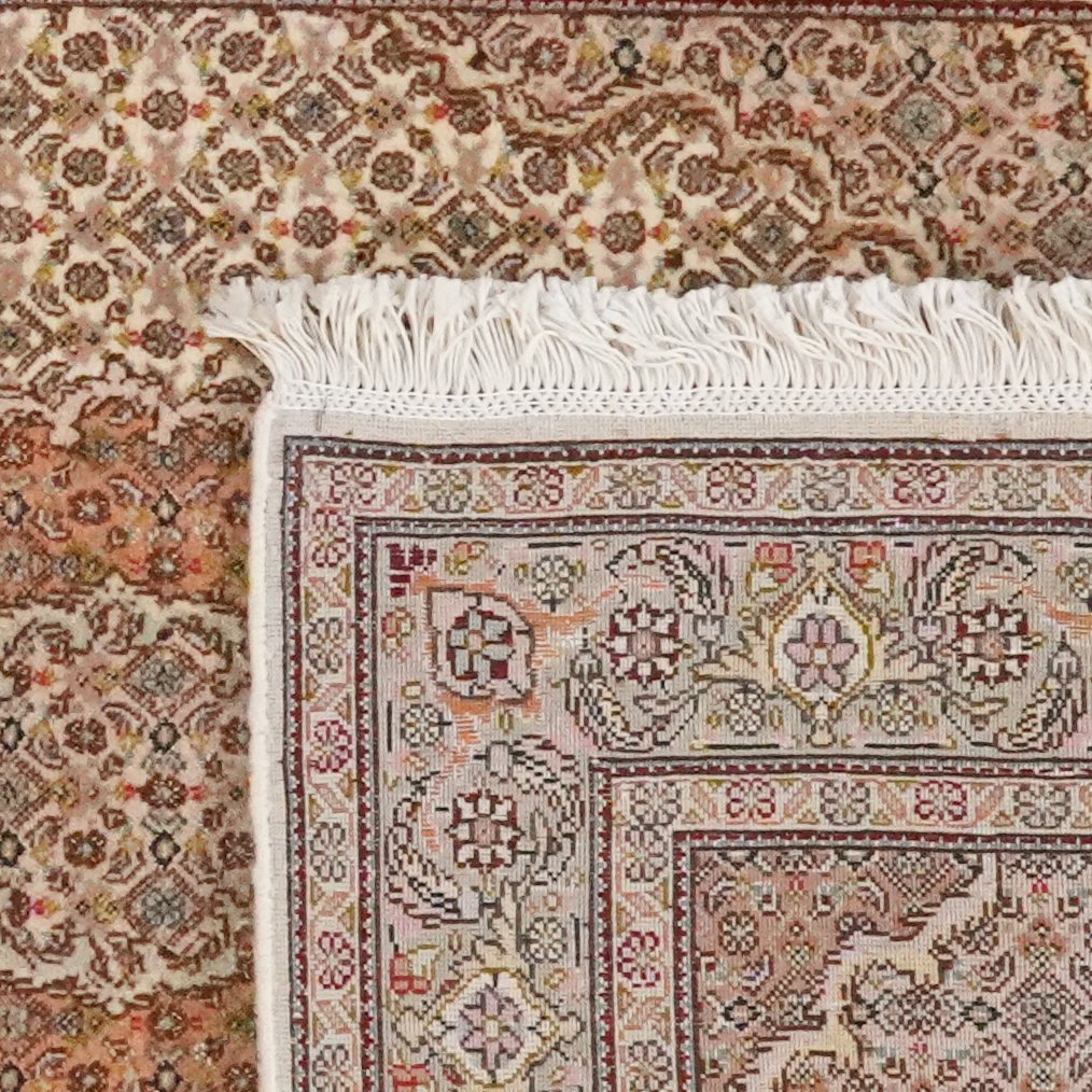 Tabriz 50 Raj — Hand-knotted, 82x202 cm, Brown, 100% Virgin Wool | View 6