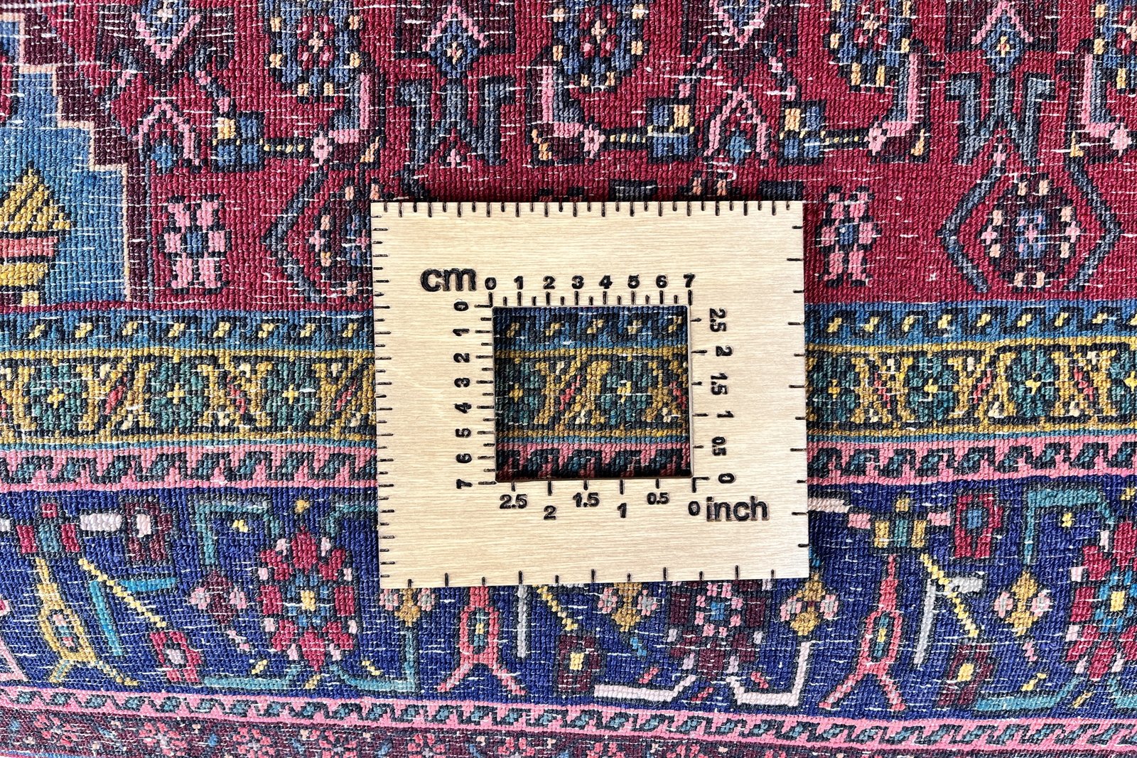 Bidjar — Hand-knotted, 130x201 cm, Red, 100% Virgin Wool | View 11