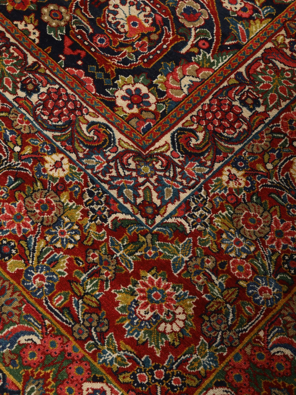 Mohadjeran — Hand-knotted, 314x544 cm, 100% Virgin Wool | View 9