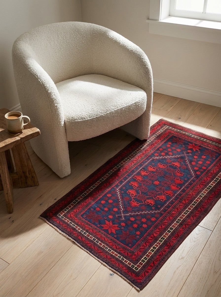 Yagdjibedir — Hand-knotted, 100x175 cm, Blue, 100% Virgin Wool | Detail view