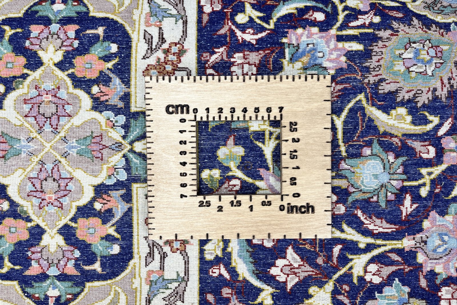 Ilam — Hand-knotted, 137x205 cm, Blue, 100% Virgin Wool | View 11
