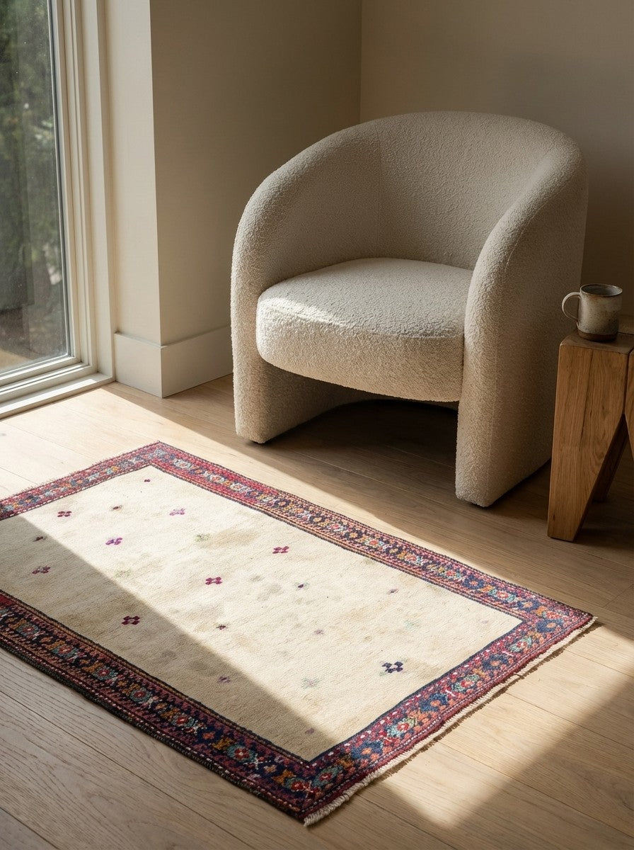 Sofreh — Handmade, 86x130 cm, Beige, 100% Virgin Wool | Detail view
