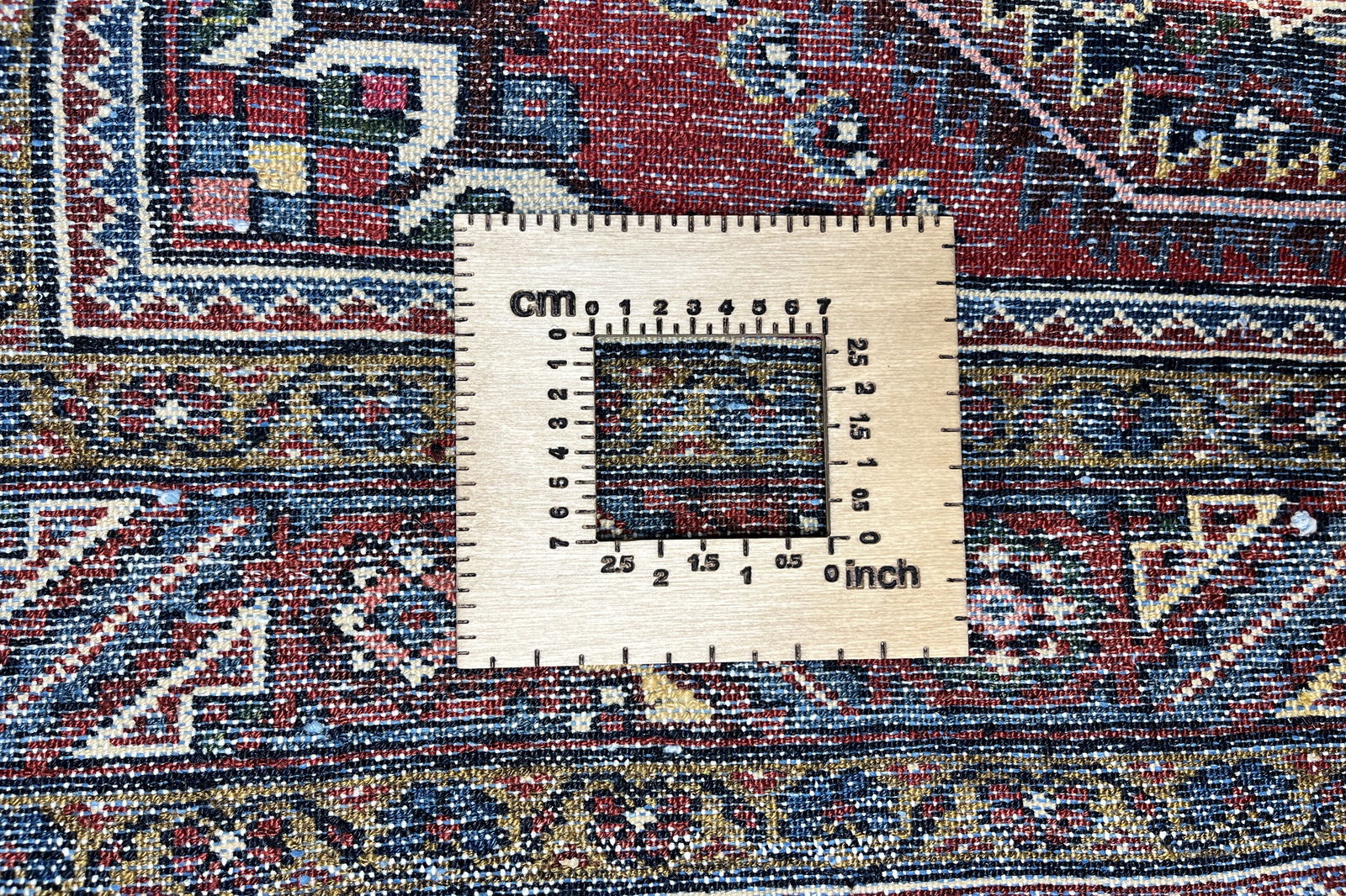 Koutabad — Handgefertigt, 202x140 cm, Rot, 100% Virgin Wool | View 8