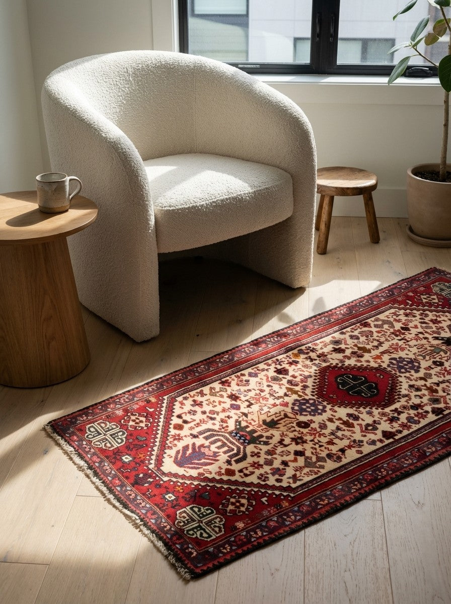 Gashgai — Hand-knotted, 74x155 cm, Beige, 100% Virgin Wool | Detail view