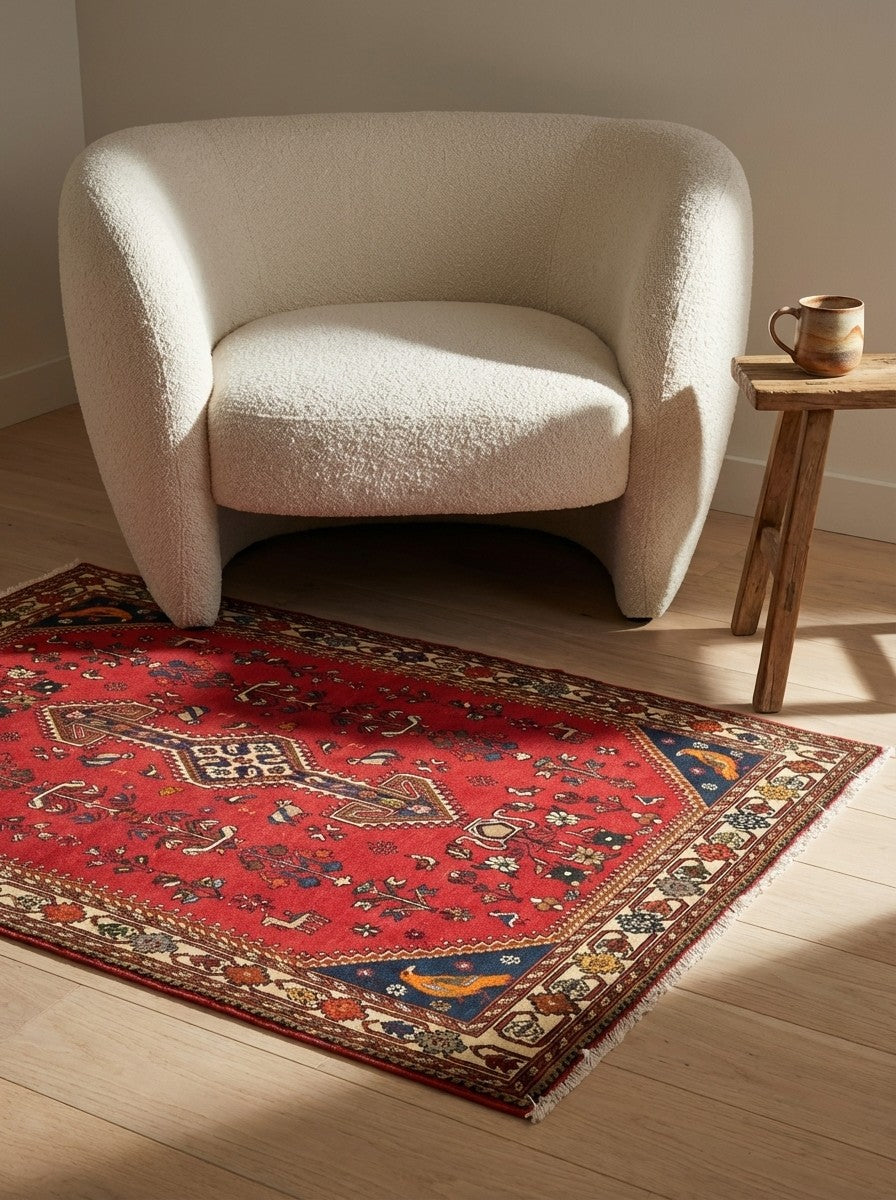 Nasrabad — Hand-knotted, 105x158 cm, Red, 100% Virgin Wool | Detail view