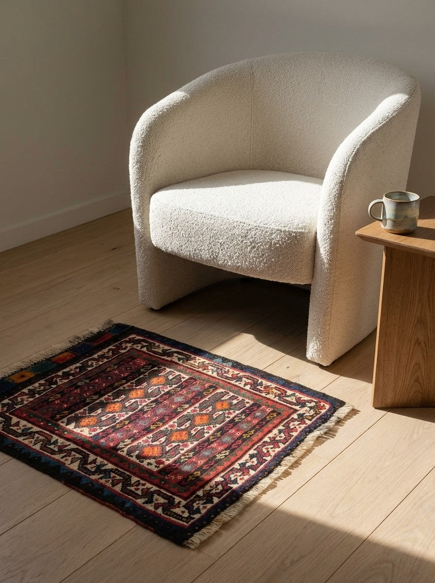 Veramin — Hand-knotted, 59x71 cm, Multicolor, 100% Virgin Wool | Detail view