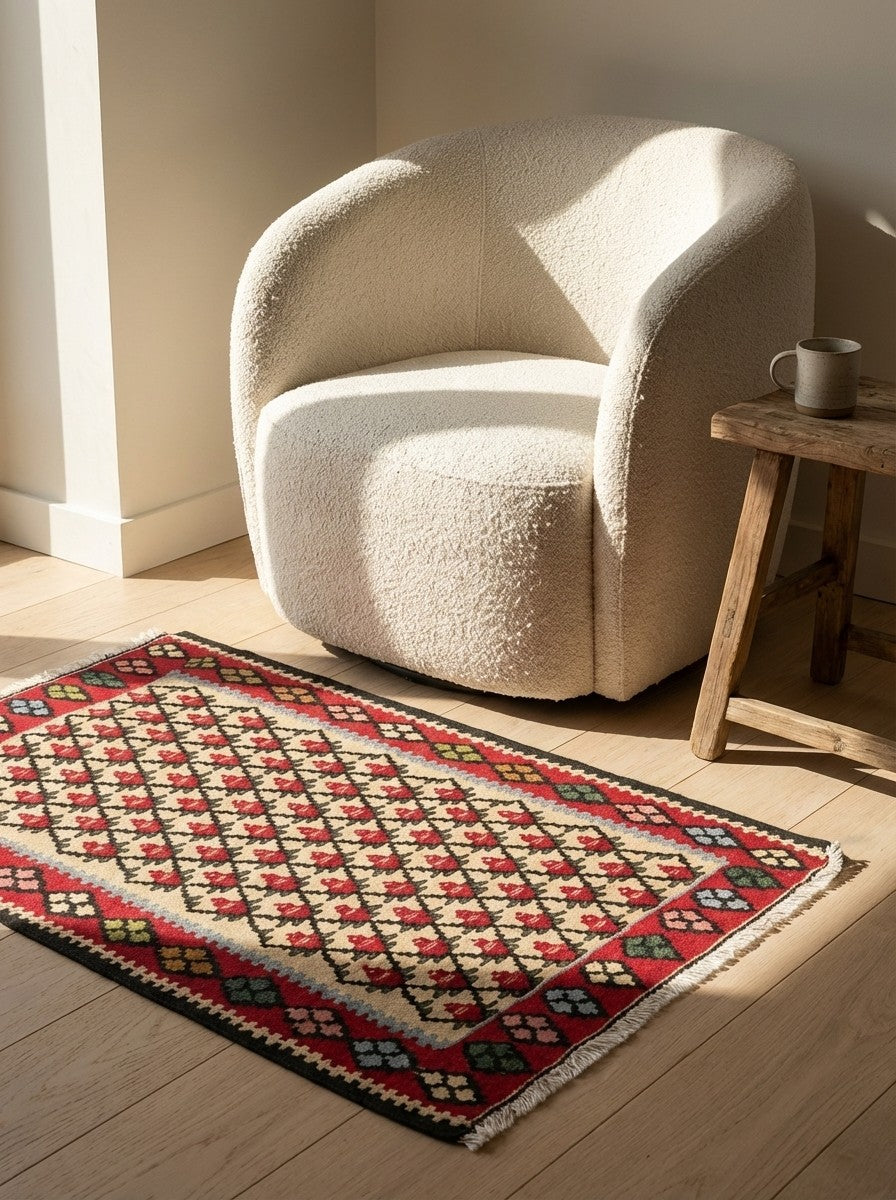 Kelim Senneh — Handmade, 59x83 cm, Beige, 100% Virgin Wool | Detail view