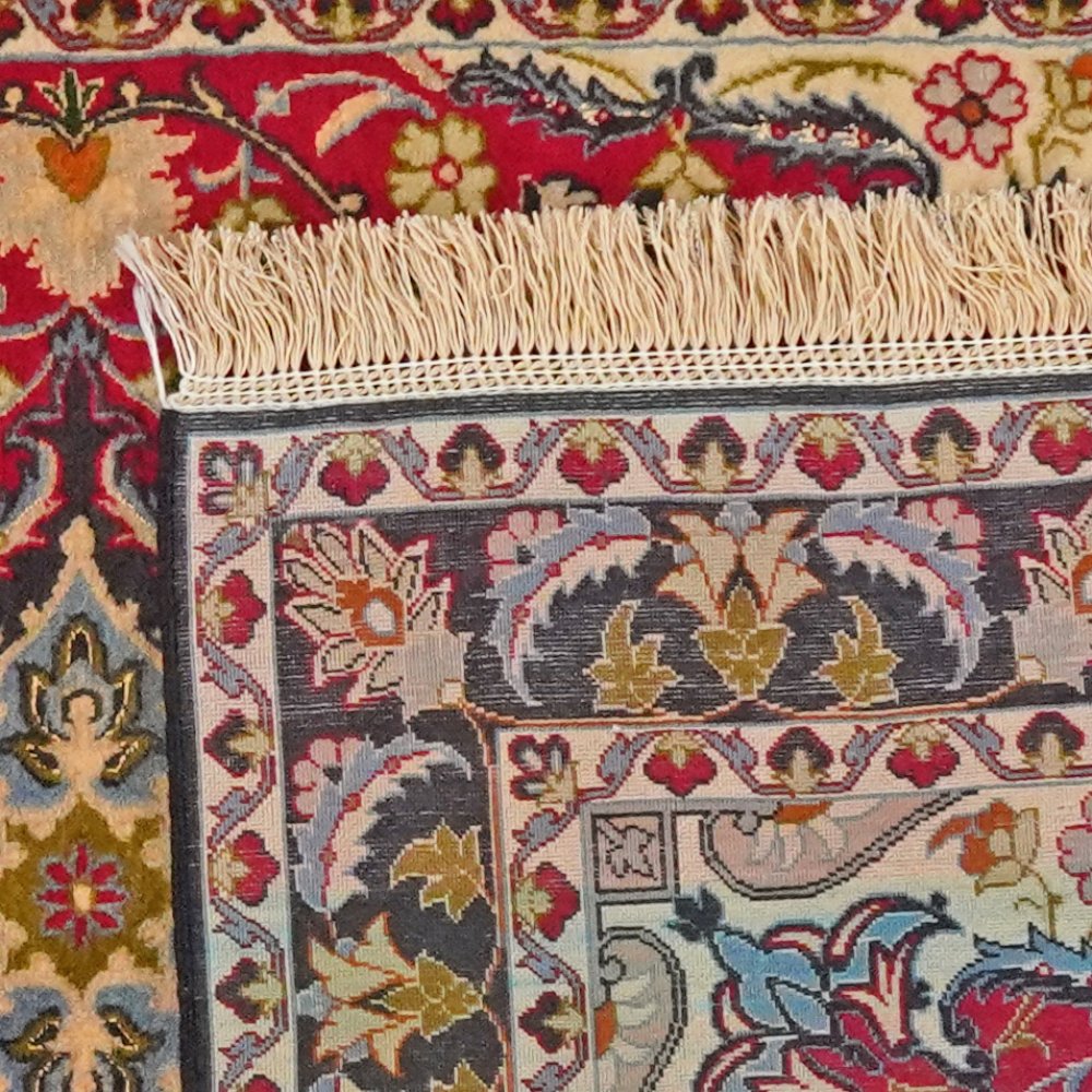 Isfahan — Hand-knotted, 73x108 cm, Red, 95% Schurwolle, 5% Seide | View 6