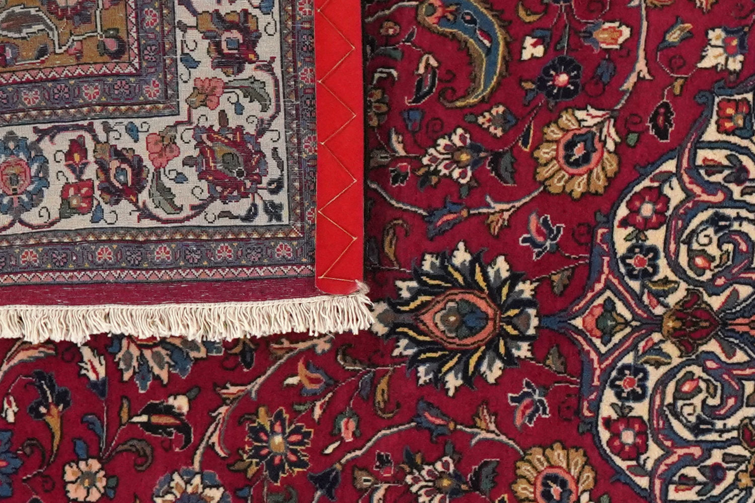 Ghiassabad — Hand-knotted, 134x215 cm, Red, 100% Virgin Wool | View 5