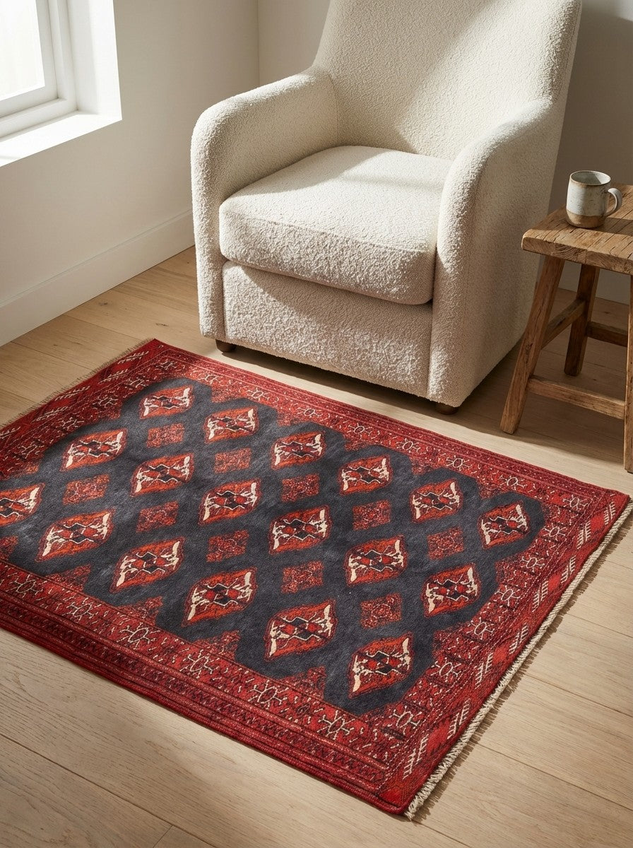 Turkman — Hand-knotted, 106x128 cm, Blue, 100% Virgin Wool | Detail view