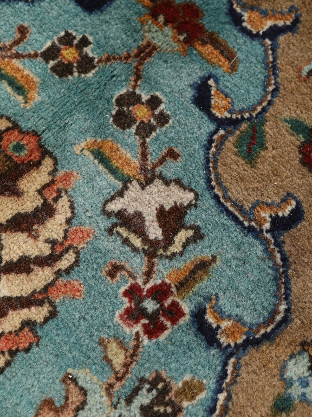 Tabriz Old — Hand-knotted, 357x500 cm, 100% Virgin Wool | View 10