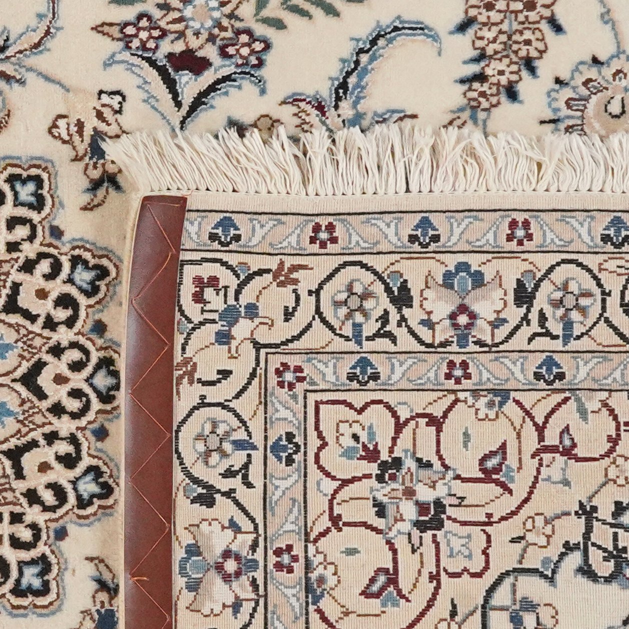 Nain 9La — Hand-knotted, 115x186 cm, Beige, 100% Virgin Wool | View 6