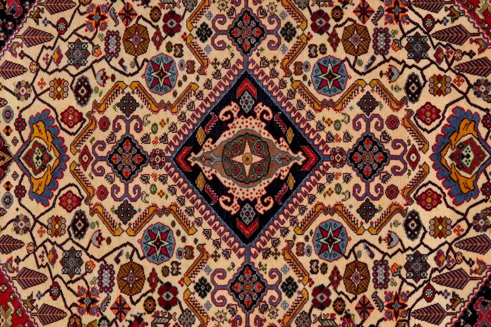 Kashkuli — Hand-knotted, 99x145 cm, Beige, 100% Virgin Wool | View 4