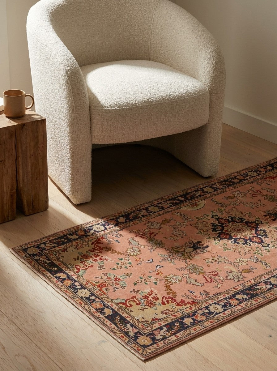 Tabriz 50 Raj — Hand-knotted, 83x196 cm, Red, 100% Virgin Wool | Detail view
