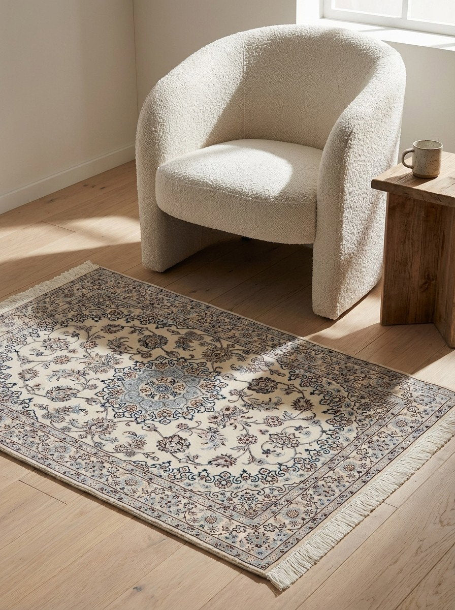 Nain 6La — Handgefertigt, 146x98 cm, Beige, 100% Virgin Wool | Detail view