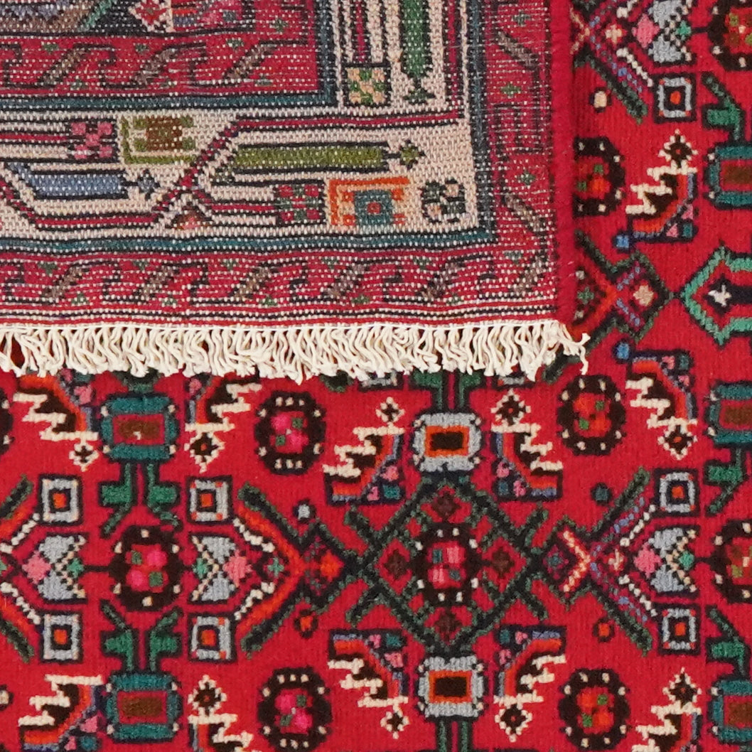 Assadabad — Hand-knotted, 100x155 cm, Red, 100% Virgin Wool | View 6
