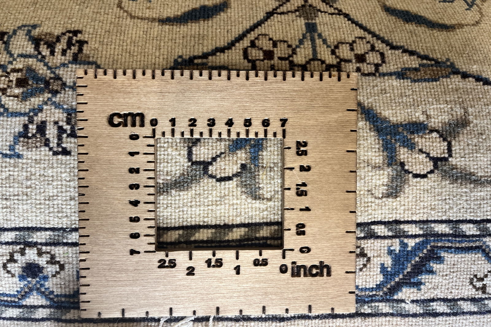 Nain 12La — Handgefertigt, 140x90 cm, Beige, 100% Virgin Wool | View 7