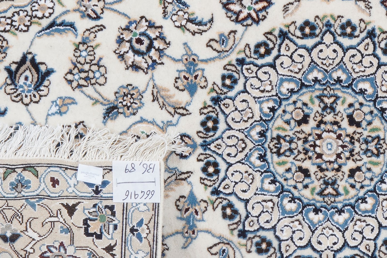 Nain 9La — Hand-knotted, 89x136 cm, Beige, 100% Virgin Wool | View 7