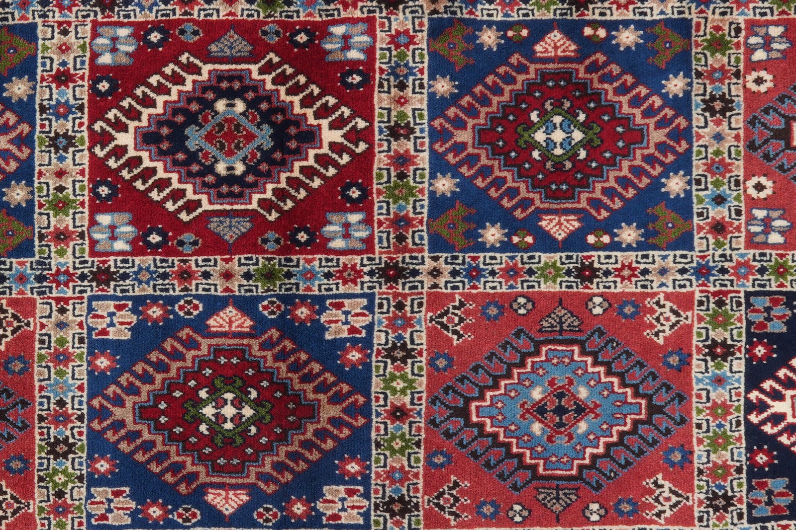 Yalameh — Hand-knotted, 83x285 cm, Multicolor, 100% Virgin Wool | View 8