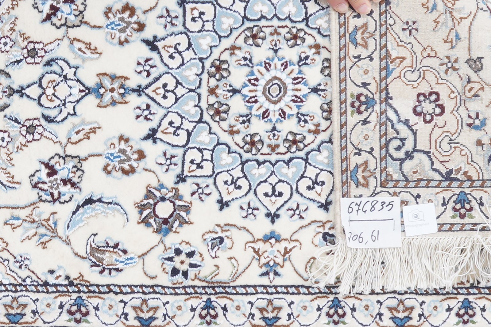 Nain 9La — Hand-knotted, 61x206 cm, Beige, 100% Virgin Wool | View 5
