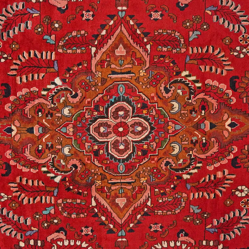 Lilian — Hand-knotted, 245x322 cm, Red, 100% Virgin Wool | View 4
