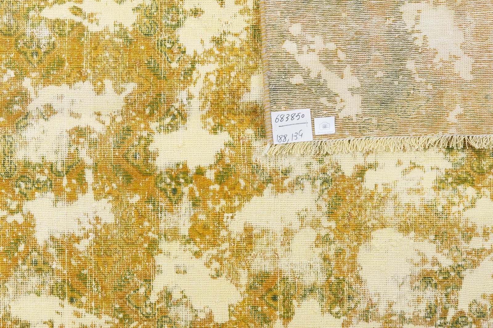 Vintage — Hand-knotted, 134x188 cm, Yellow, 100% Virgin Wool | View 5