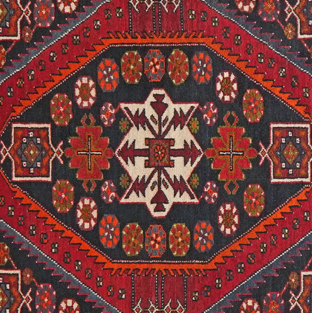 Shahsavan — Hand-knotted, 110x155 cm, Red, 100% Virgin Wool | View 4