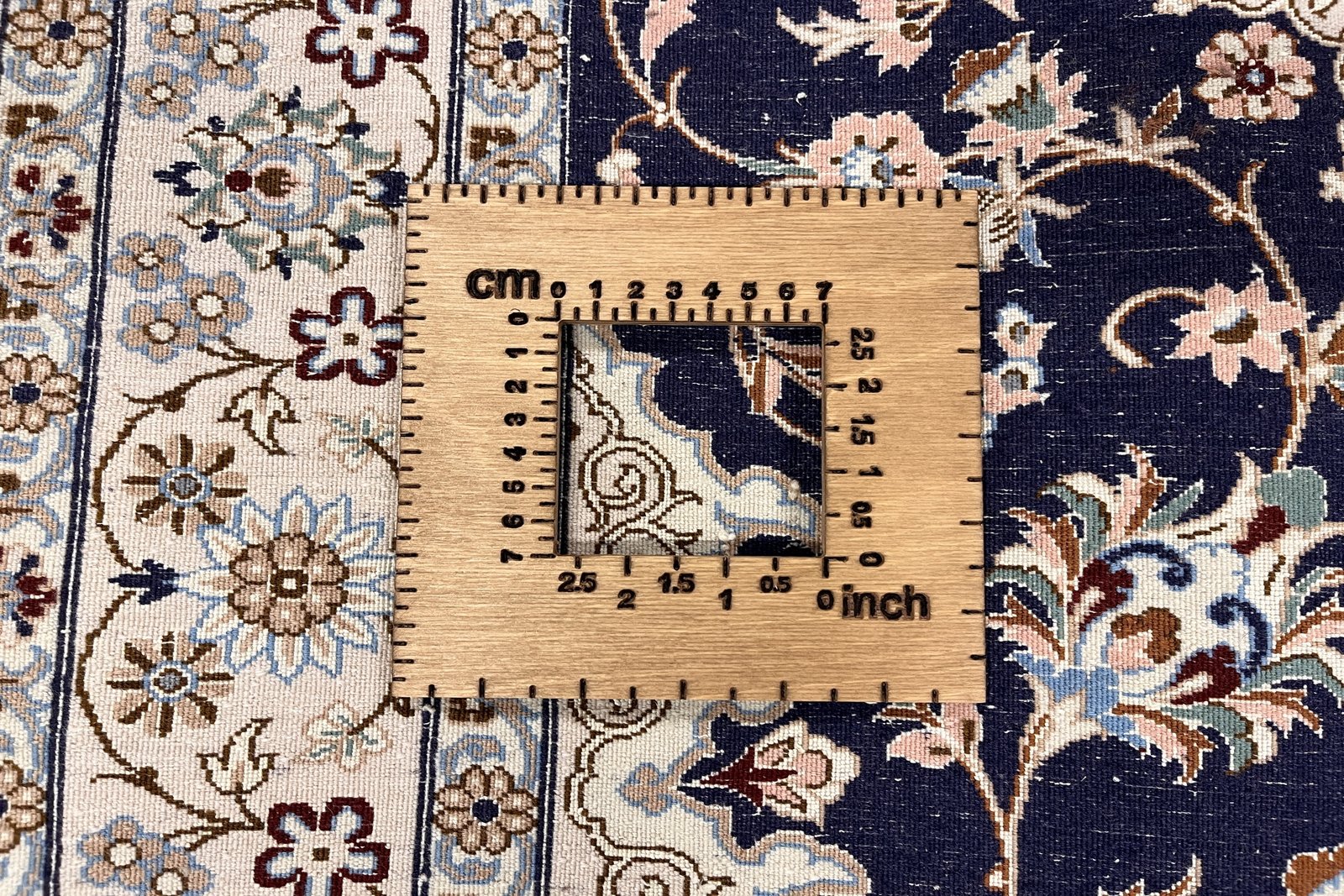 Nain 6La — Hand-knotted, 103x150 cm, Blue, 100% Virgin Wool | View 11
