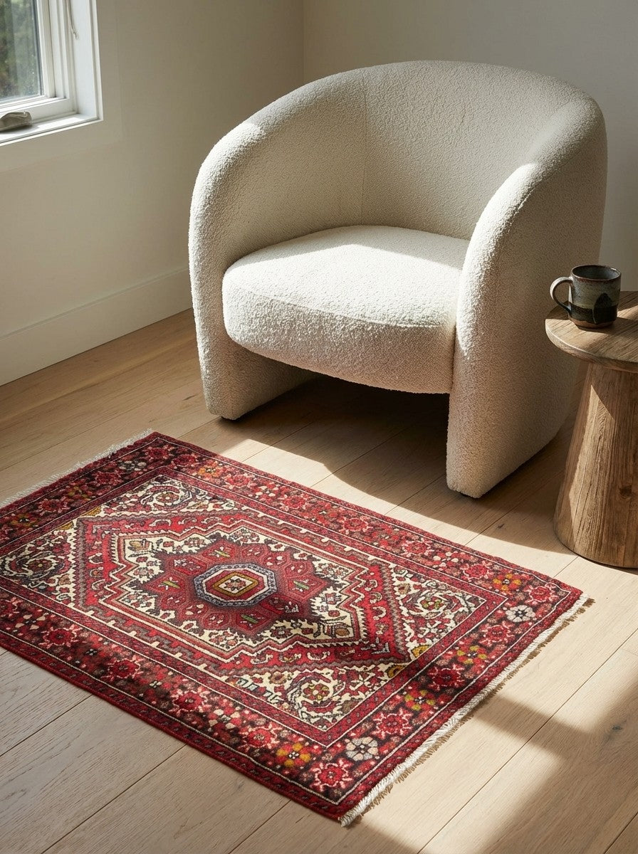 Goltuk — Hand-knotted, 52x80 cm, Beige, 100% Virgin Wool | Detail view