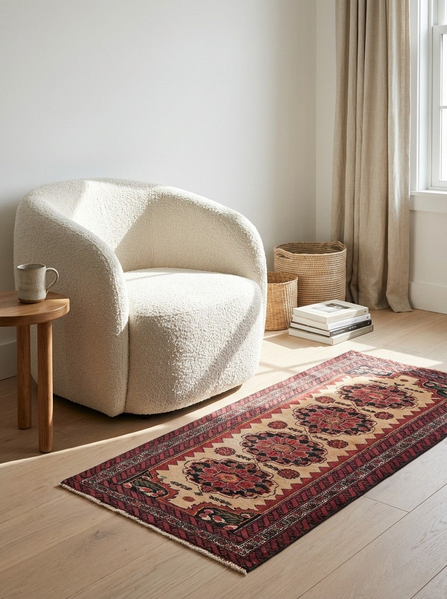 Belutch — Hand-knotted, 68x135 cm, Beige, 100% Virgin Wool | Detail view