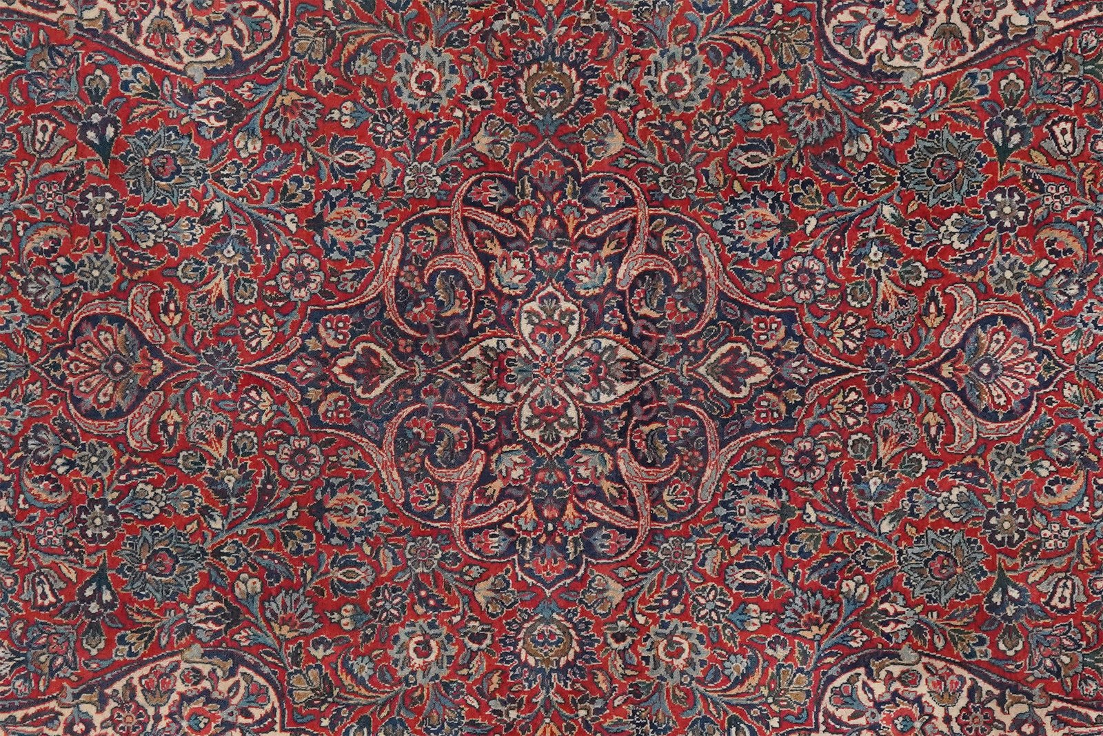 Ghazvin — Hand-knotted, 153x232 cm, Red, 100% Virgin Wool | View 4