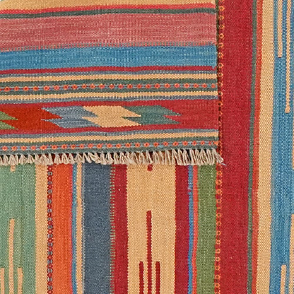 Kelim Gashgai — Handmade, 132x145 cm, Multicolor, 100% Virgin Wool | View 6