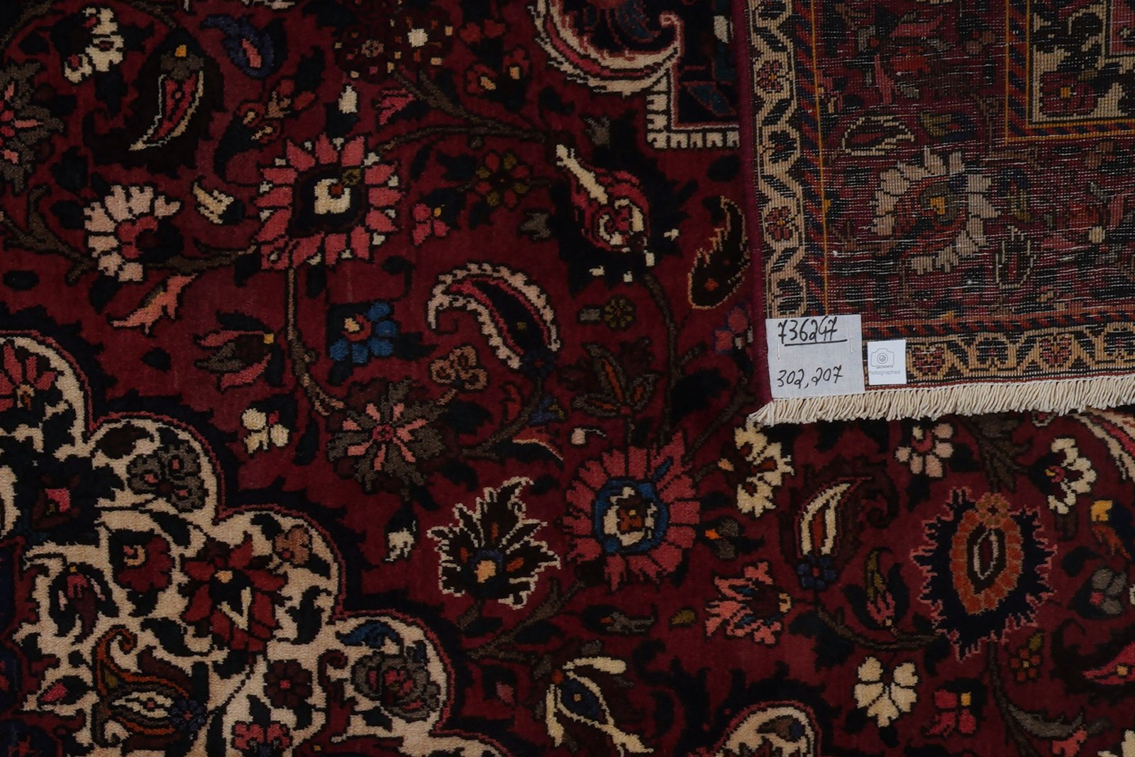 Bakhtiar — Hand-knotted, 207x302 cm, Red, 100% Virgin Wool | View 6