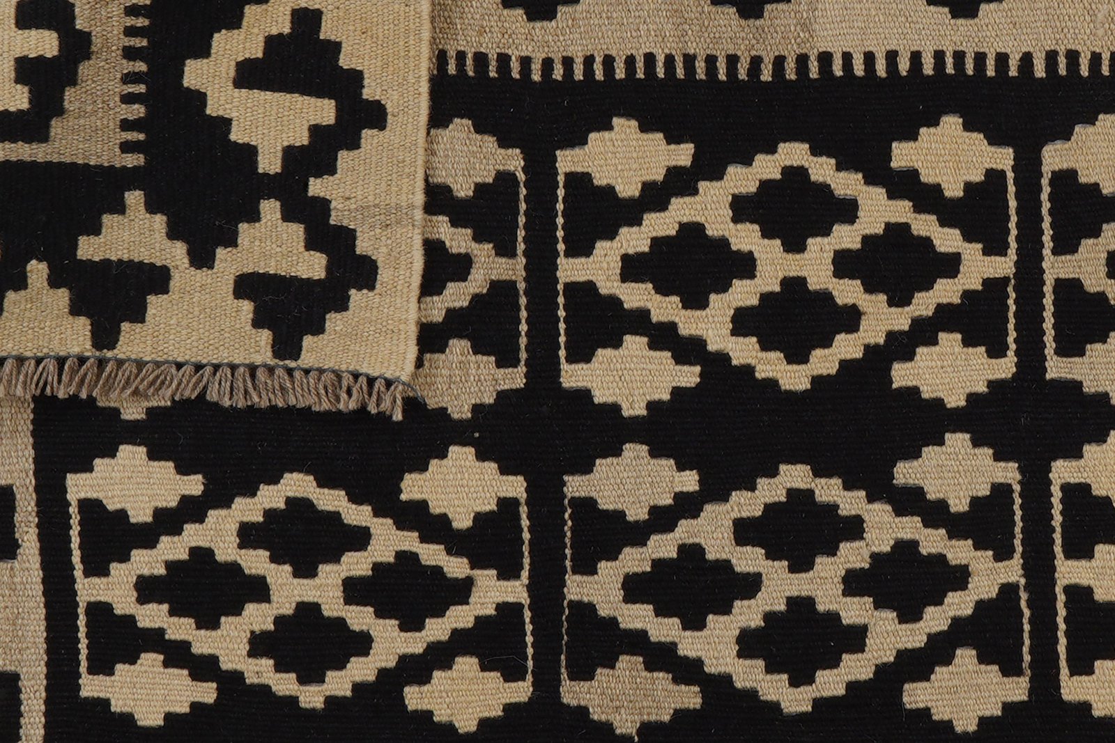 Kelim Gashgai — Handmade, 98x153 cm, Black, 100% Virgin Wool | View 5