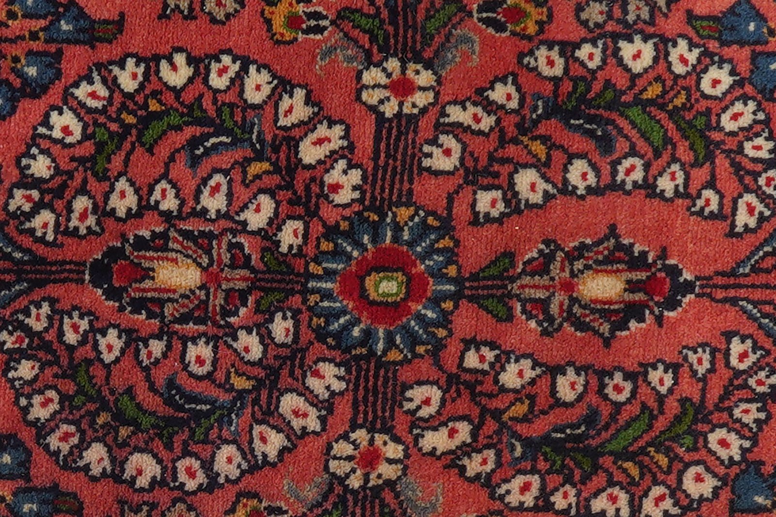 Sarough — Hand-knotted, 68x138 cm, Pink, 100% Virgin Wool | View 8