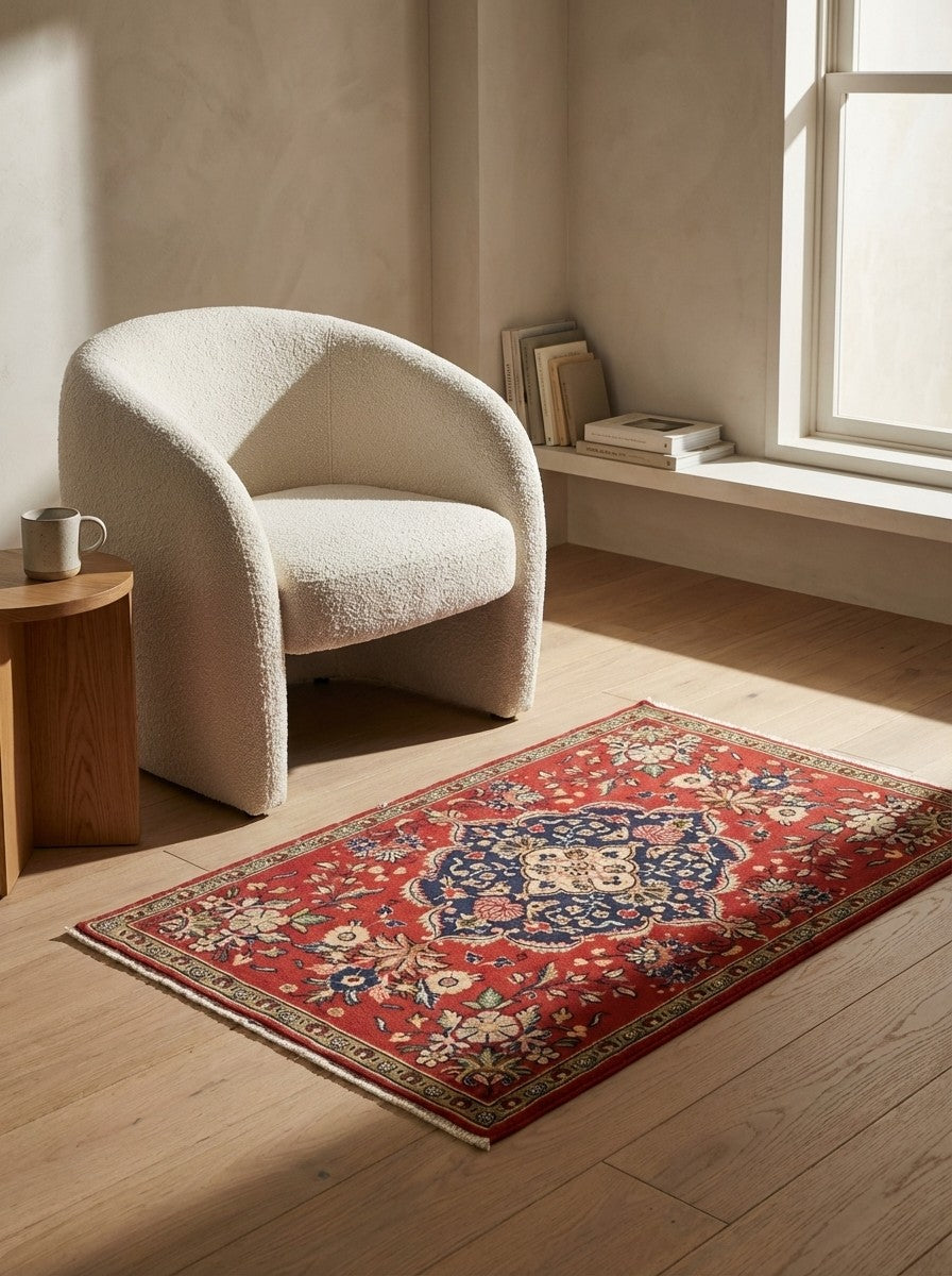 Kashan — Hand-knotted, 90x59 cm, Red, 100% Virgin Wool | Detail view