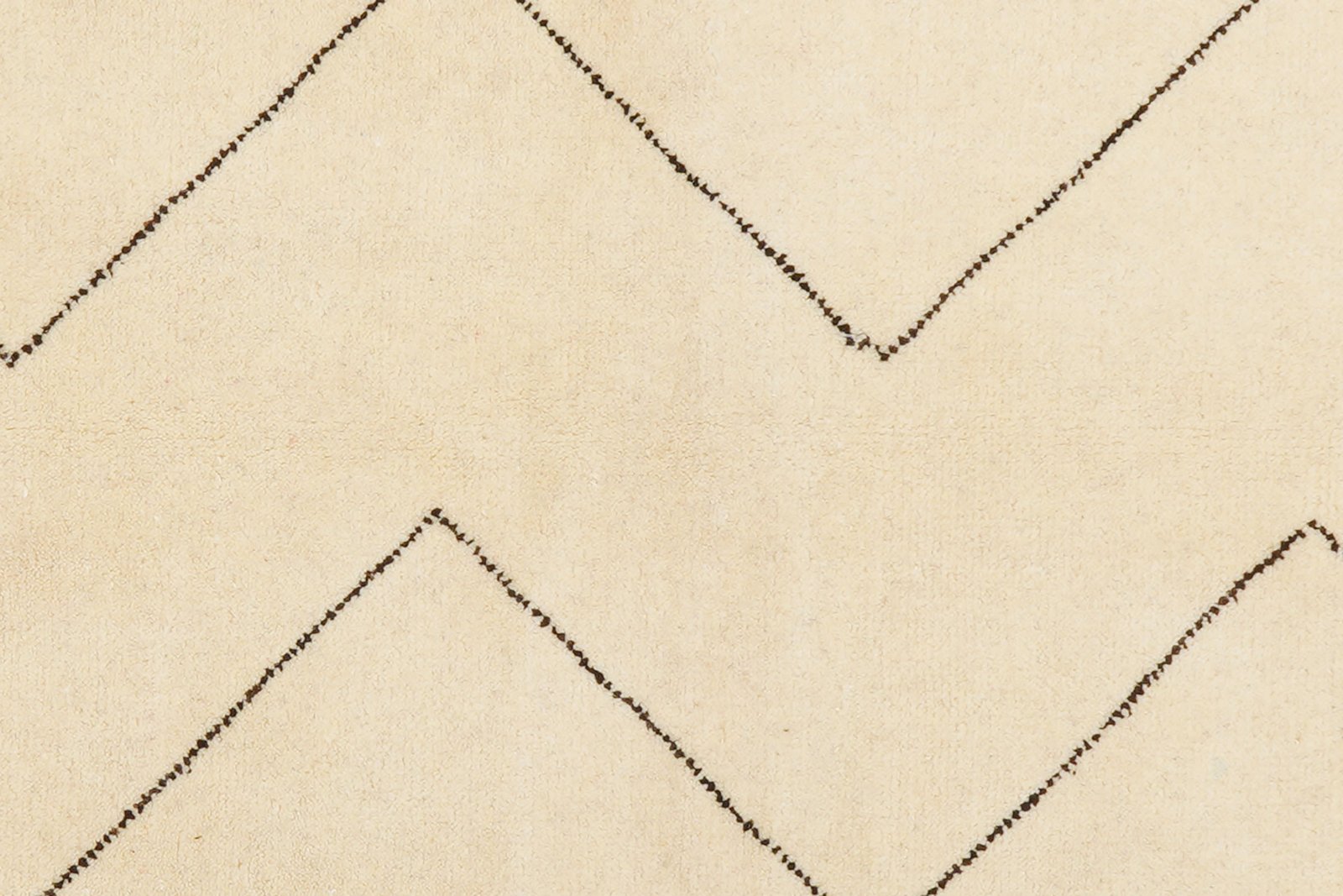 Gabbeh Basi — Hand-knotted, 148x203 cm, Beige, 100% Virgin Wool | View 8